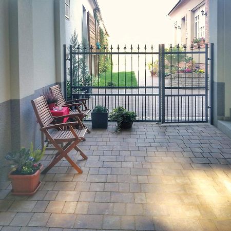 M37 Apartman Debreţin Exterior foto