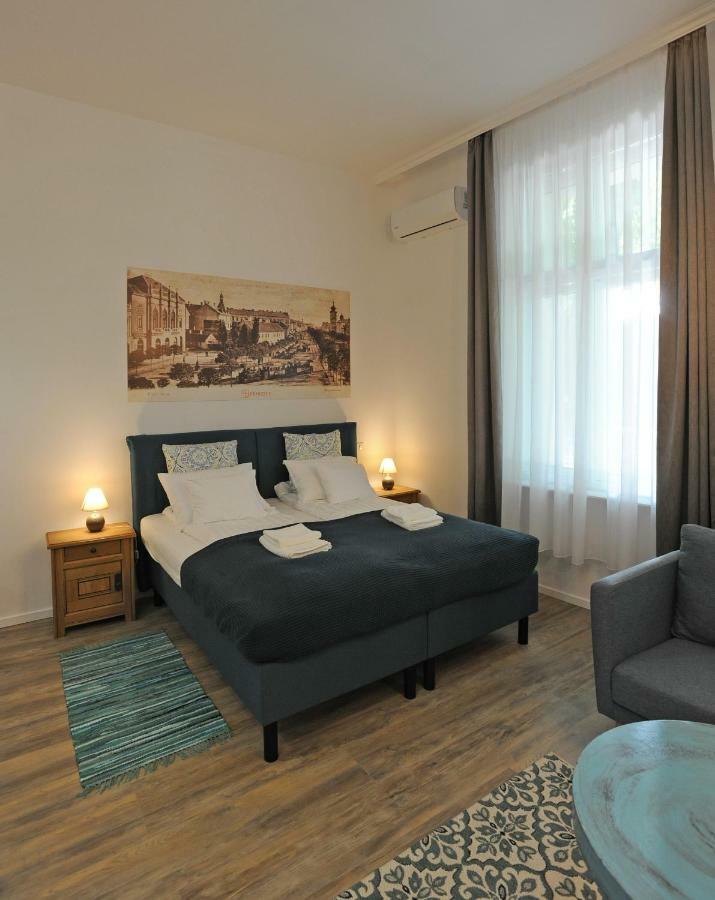 M37 Apartman Debreţin Exterior foto