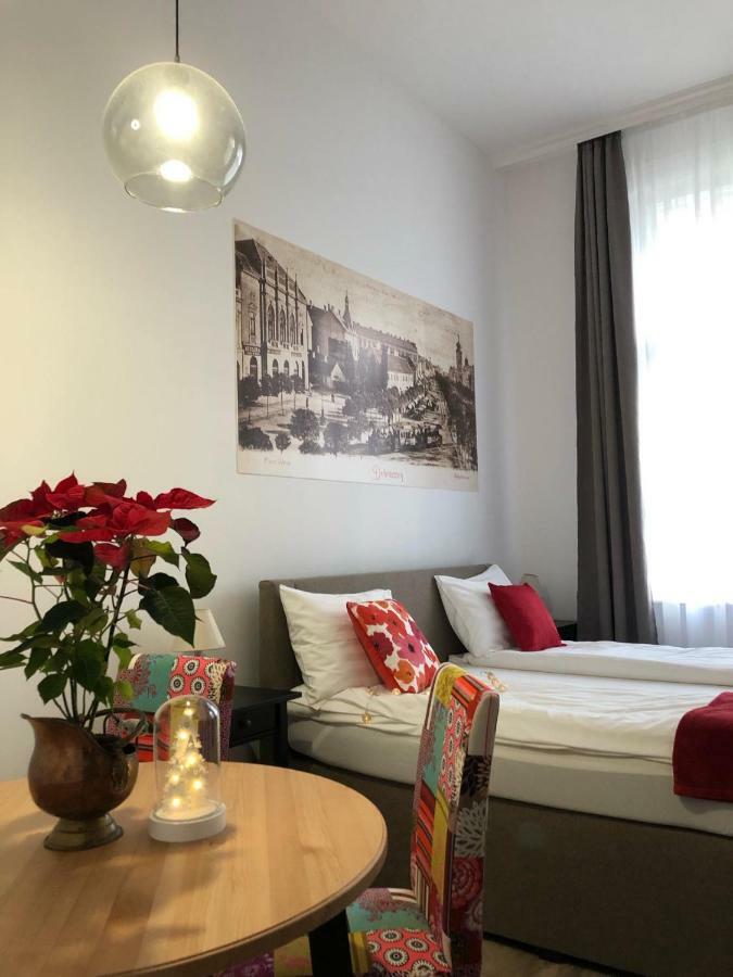 M37 Apartman Debreţin Exterior foto