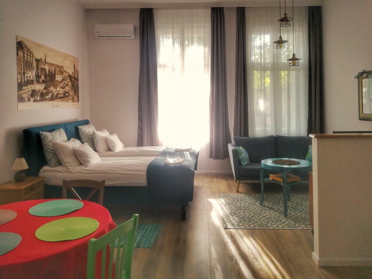 M37 Apartman Debreţin Exterior foto